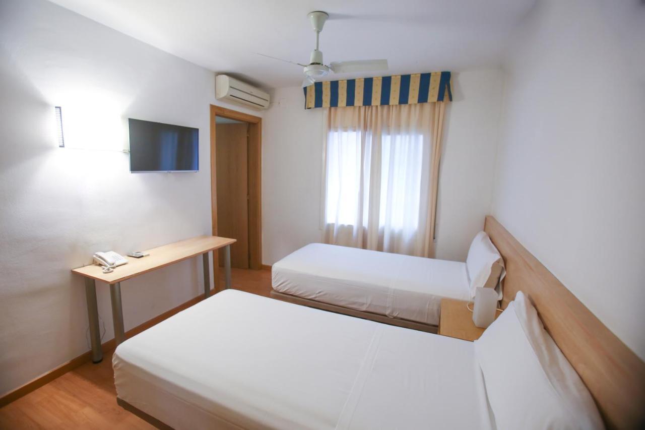 Gatell Hotel Vilanova i la Geltru Ngoại thất bức ảnh